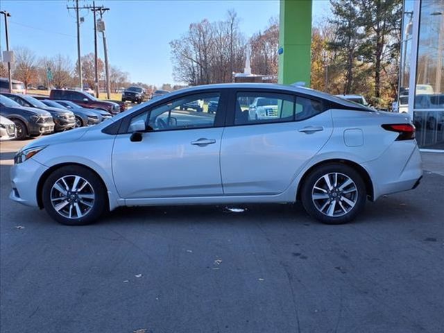 2022 Nissan Versa SV