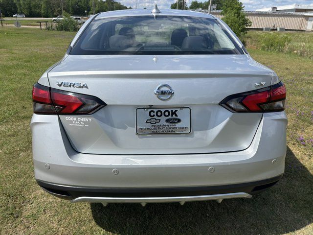 2022 Nissan Versa SV