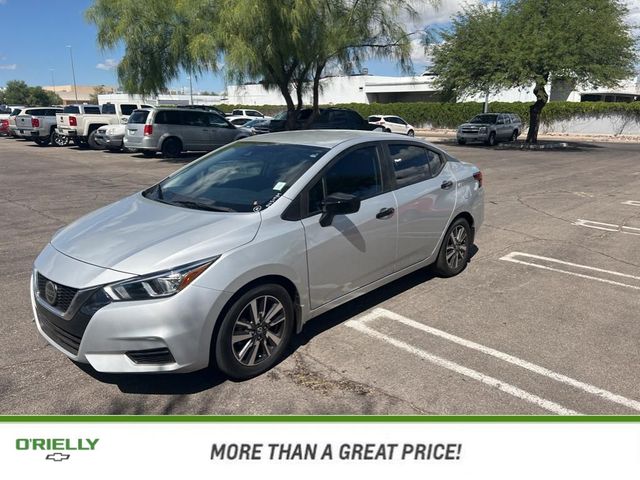 2022 Nissan Versa SV