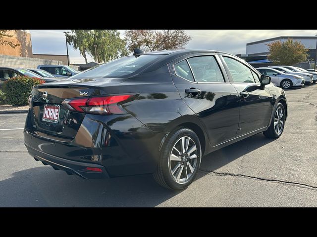 2022 Nissan Versa SV