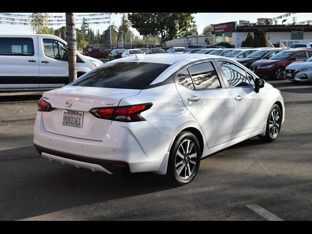 2022 Nissan Versa SV