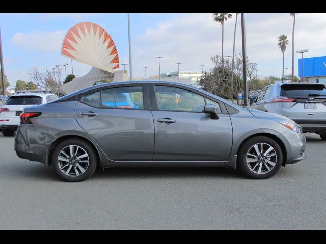 2022 Nissan Versa SV