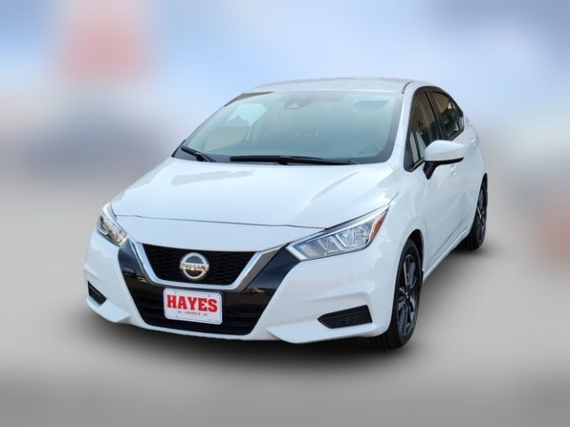 2022 Nissan Versa SV