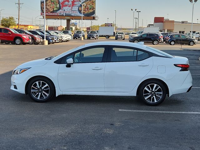 2022 Nissan Versa SV