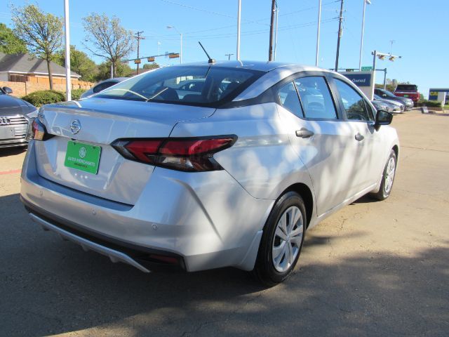 2022 Nissan Versa S