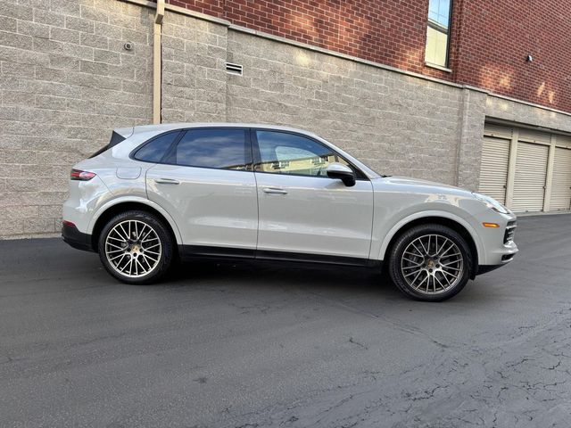 2022 Porsche Cayenne Platinum Edition