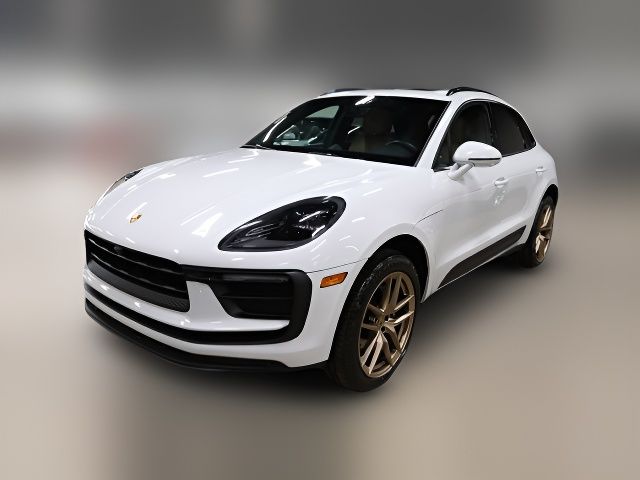 2022 Porsche Macan Base