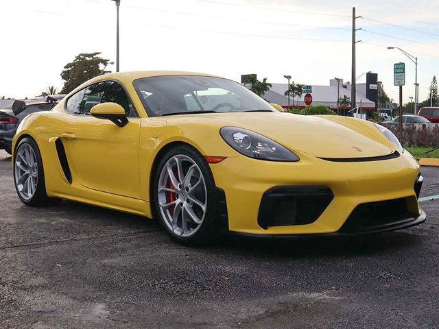 2022 Porsche 718 Cayman GT4