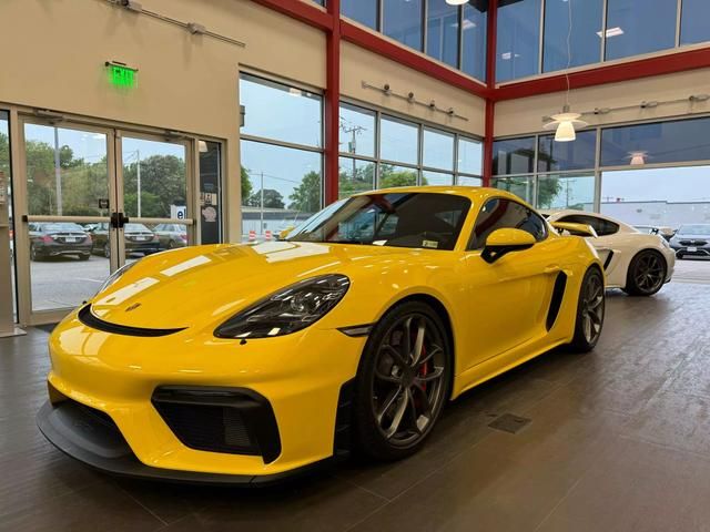 2022 Porsche 718 Cayman GT4