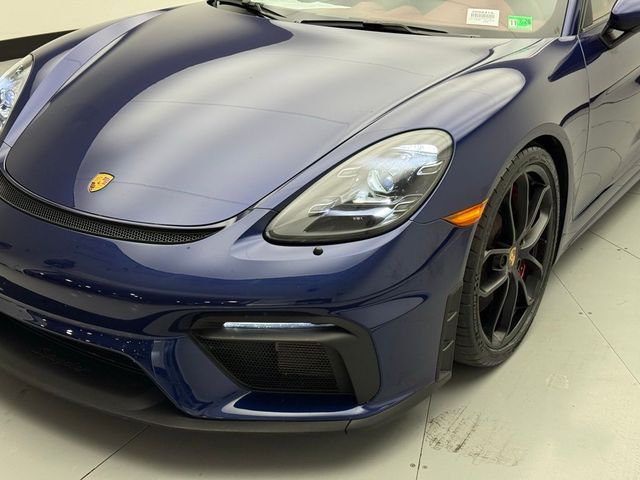 2022 Porsche 718 Spyder Base