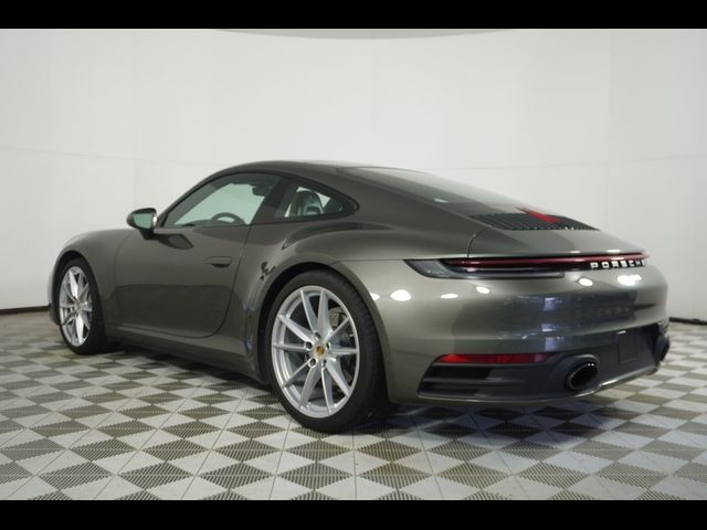 2022 Porsche 911 Carrera