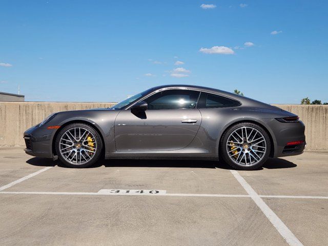 2022 Porsche 911 Carrera