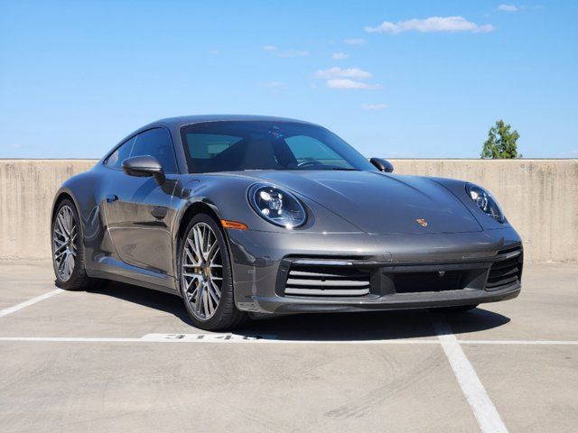 2022 Porsche 911 Carrera