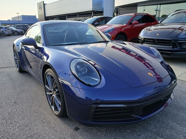 2022 Porsche 911 Carrera