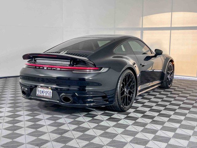 2022 Porsche 911 Carrera