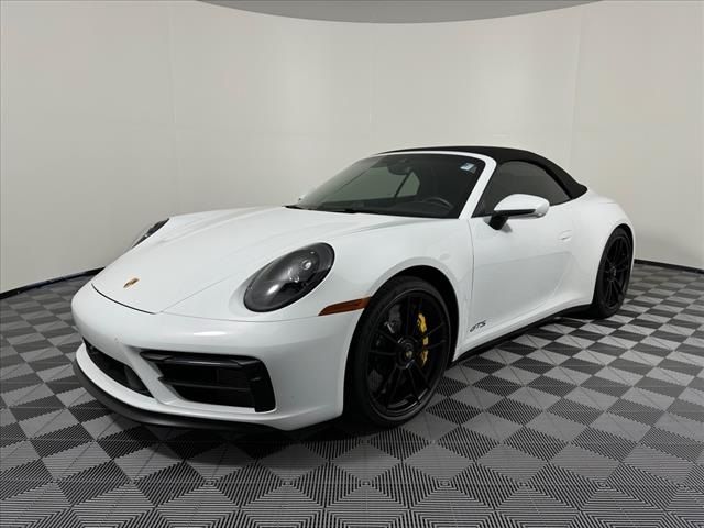 2022 Porsche 911 Carrera 4 GTS