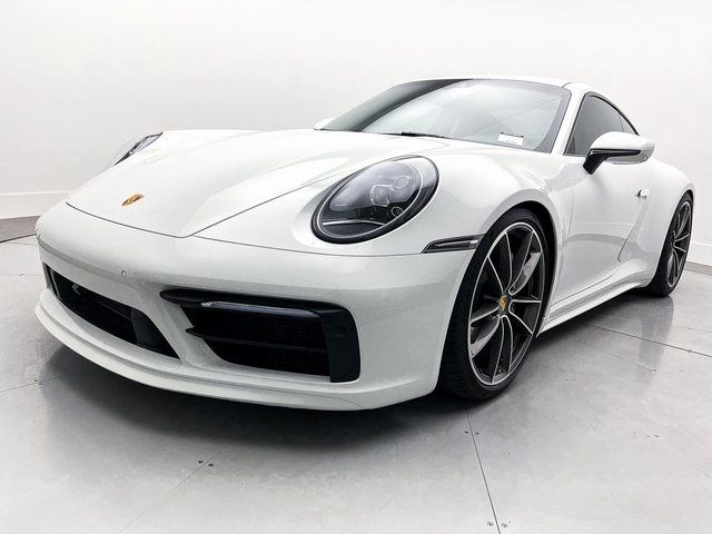 2022 Porsche 911 Carrera