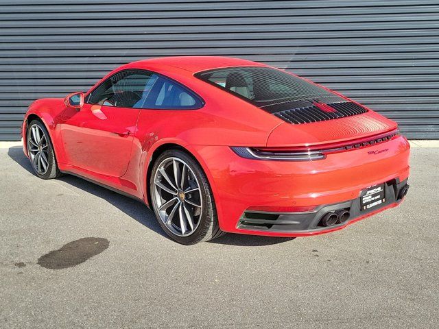 2022 Porsche 911 Carrera