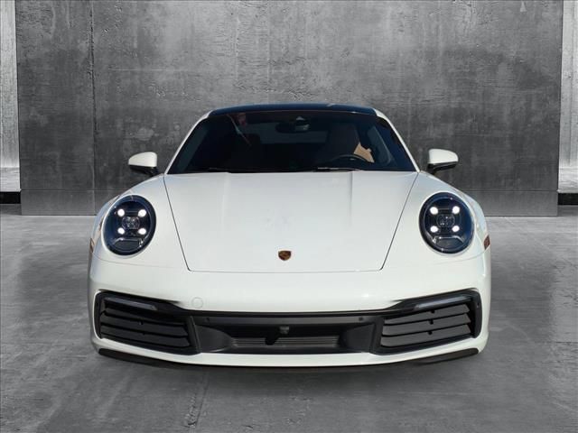 2022 Porsche 911 Carrera