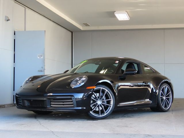 2022 Porsche 911 Carrera