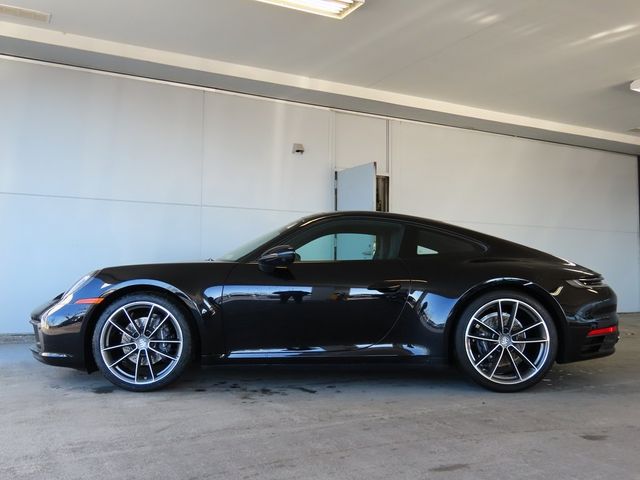 2022 Porsche 911 Carrera