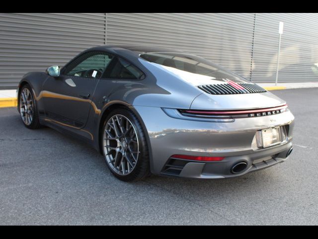 2022 Porsche 911 Carrera