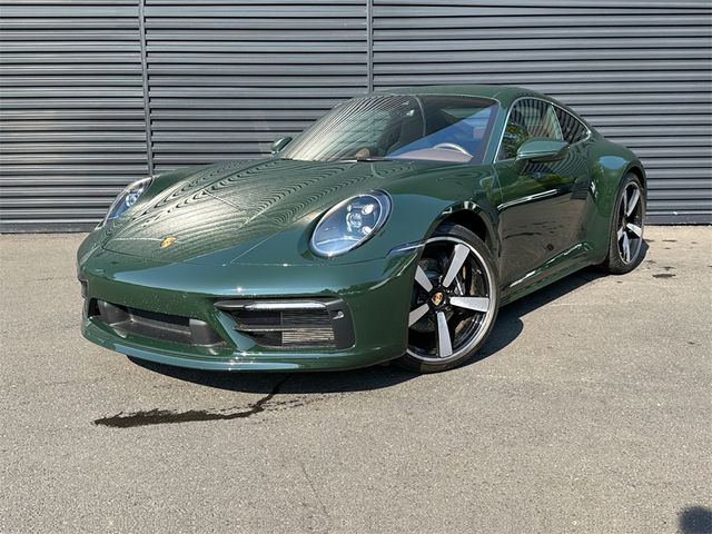 2022 Porsche 911 Carrera