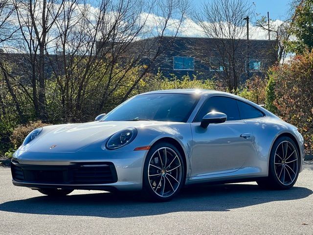 2022 Porsche 911 Carrera