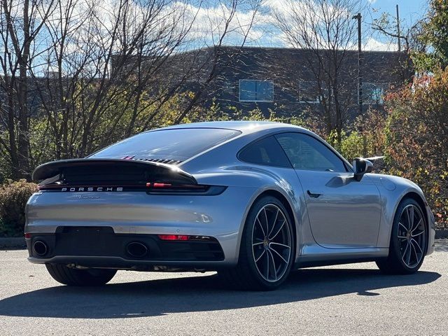 2022 Porsche 911 Carrera