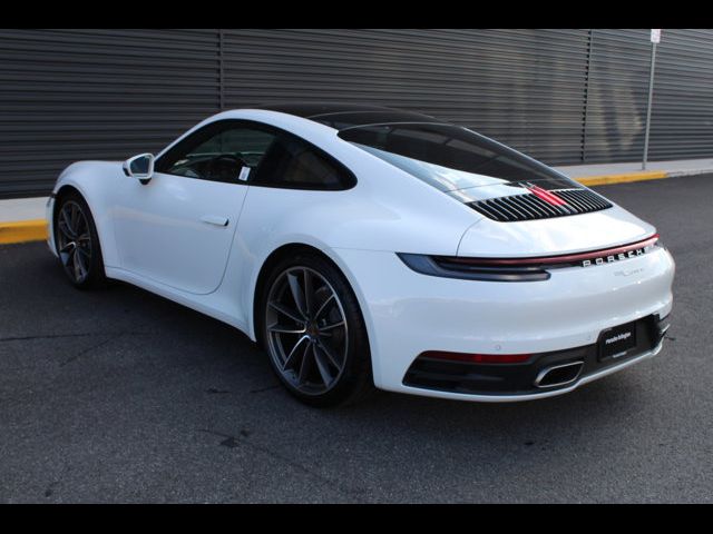 2022 Porsche 911 Carrera