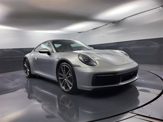 2022 Porsche 911 Carrera