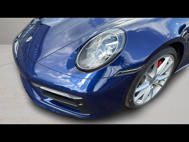 2022 Porsche 911 Carrera 4