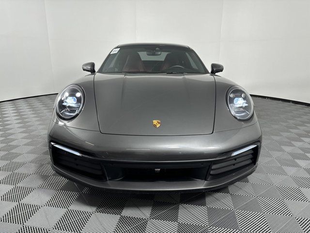 2022 Porsche 911 Carrera