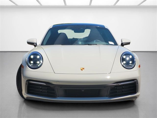 2022 Porsche 911 Carrera