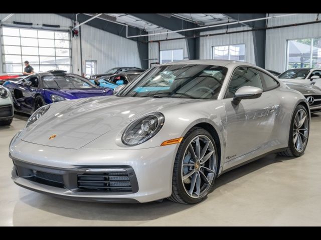 2022 Porsche 911 Carrera