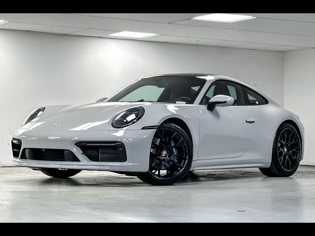 2022 Porsche 911 Carrera