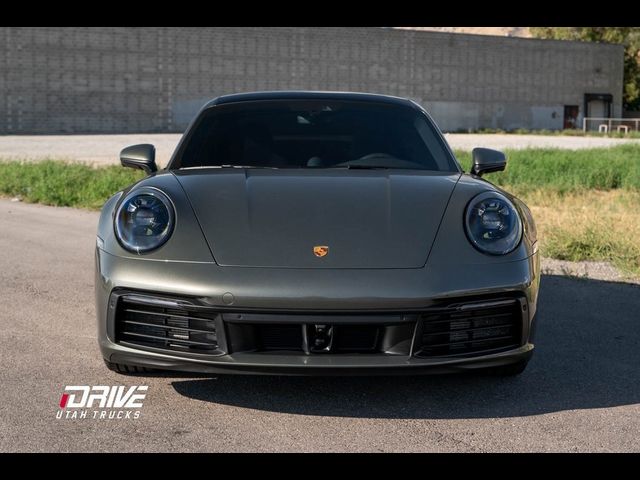 2022 Porsche 911 Carrera