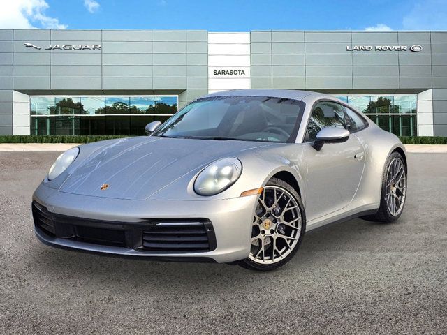 2022 Porsche 911 Carrera