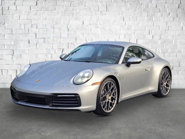 2022 Porsche 911 Carrera