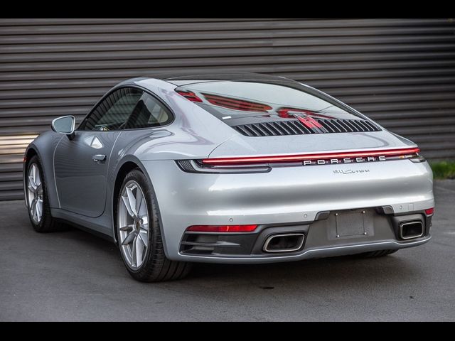 2022 Porsche 911 Carrera