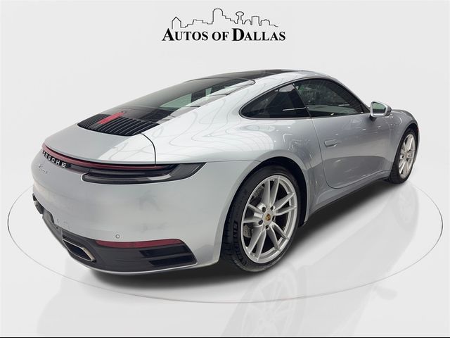 2022 Porsche 911 Carrera