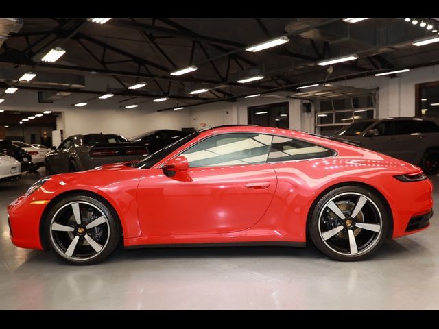 2022 Porsche 911 Carrera