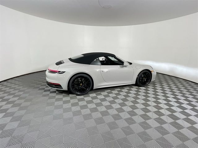 2022 Porsche 911 Carrera