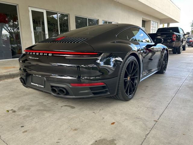 2022 Porsche 911 Carrera 4