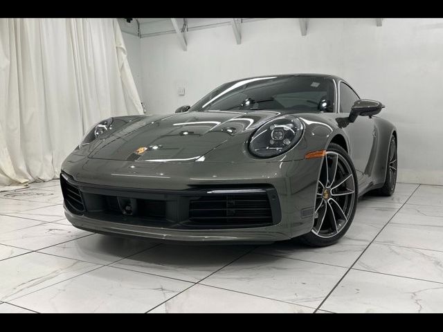 2022 Porsche 911 Carrera 4