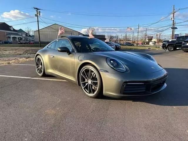 2022 Porsche 911 Carrera