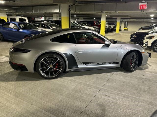 2022 Porsche 911 Carrera GTS