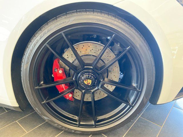 2022 Porsche 911 Carrera GTS