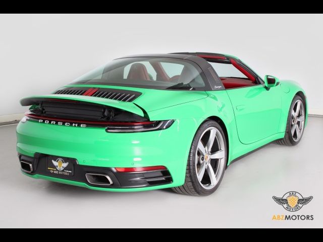 2022 Porsche 911 4