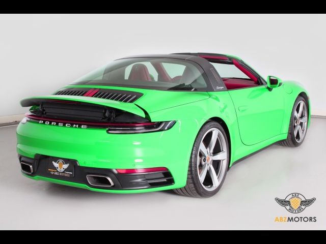 2022 Porsche 911 4